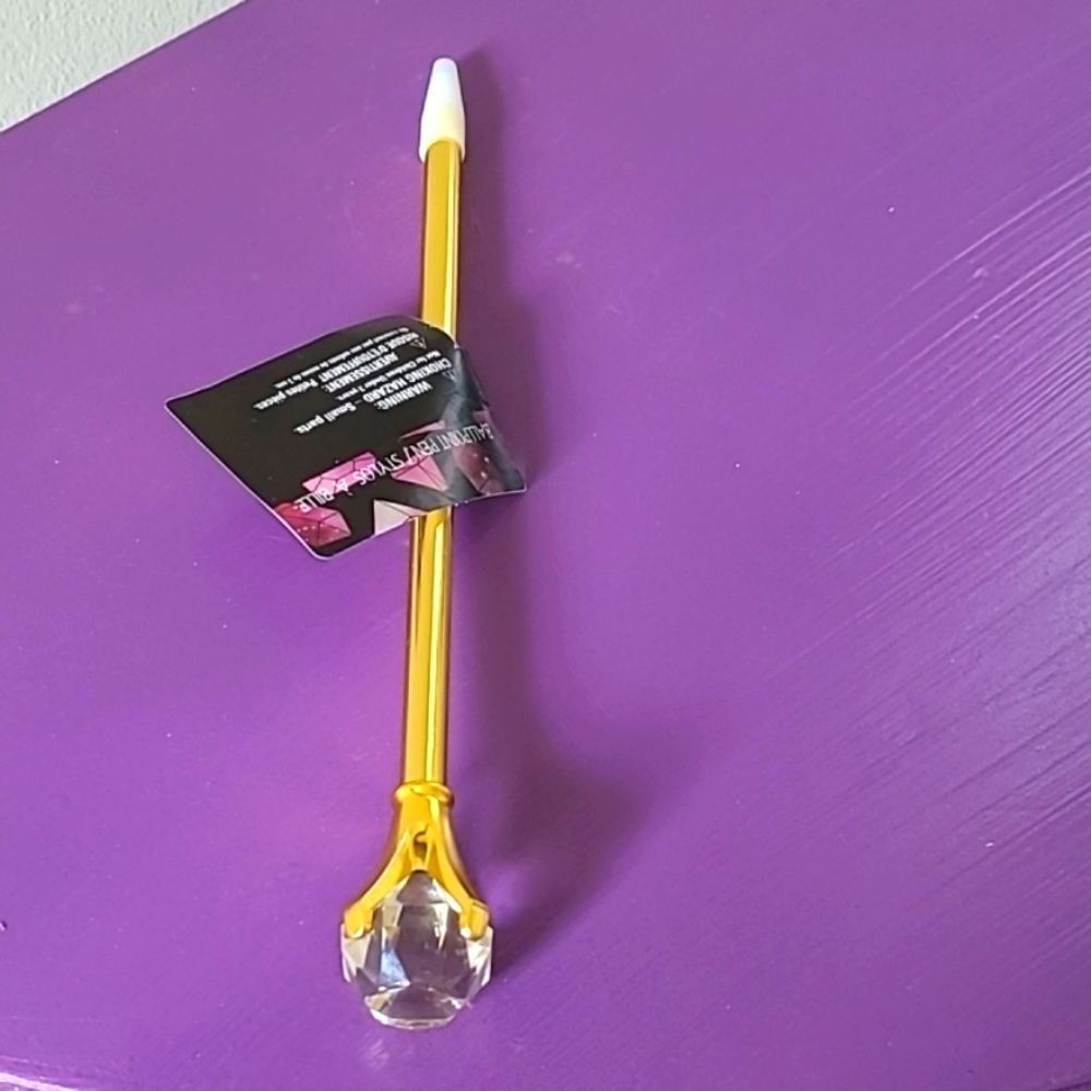 Gold pen work Diamond like top